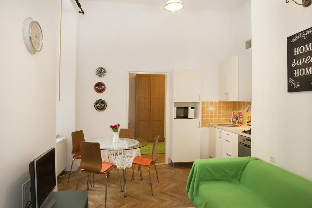 Carolyn Apartman In The Old City Apartment Budapest Bagian luar foto