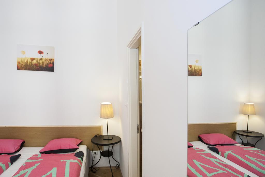 Carolyn Apartman In The Old City Apartment Budapest Bagian luar foto